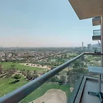 Manzil - 1Br In Fairways West With Golf Course View
