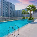 Glamorous Studio! Walk To Burj Khalifasleep 3!