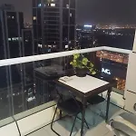 Luxury Master Room Available In Sulafa Tower Marina