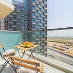 Eden\'s Dubai - Millennium Atria Residences