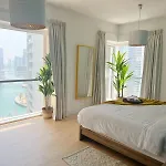 Newly Renovated Marina & Sea View Family Condo