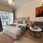Serviced Studio Near Burj Khalifa