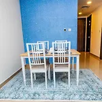 1 Bedroom Apt, Miracle Garden With Rooftop Pool, King Bed, Gym,100Mbps