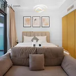 Mira Holiday Homes - Fully Furnished Studio In Business Bay