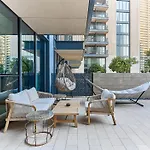 4B-BLVD Heights 1-902