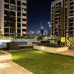 Modern Studio Downtown Dubai & Burj Khalifa Views