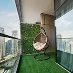 Paramount Midtown Hotel, Burj Khalifa Views