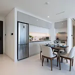 Luxury 1Br - Private Beach Access