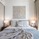 Luxury 1Br - Private Beach Access