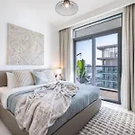 Luxury 1Br - Private Beach Access