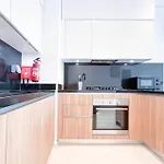 Luxury & Style At Res110 With Balcony & View Dubai