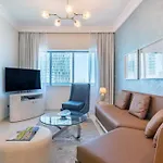 First Class 2Br Modern Downtown Retreat