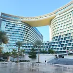Luxury Sea View 5 Star One Bedroom-Seven Hotel & Apartment - West Beach At The Palm Jumeirah -Privet Beach