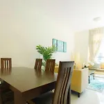 Aws Holiday Homes - Epic Living Near Golf Course