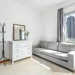 Guestready - Chic Living Near Dubai\'S Attractions