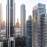 Damac Upper Crest In Downtown Holiday Homes