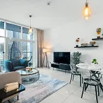 Cozy Heaven With Full Marina View