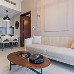 Stylish High Floor Apartment With Burj View
