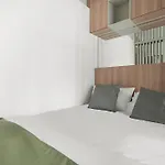 Renovated Studio Next To Dubai Mall & Burj Khalifa