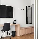 Renovated Studio Next To Dubai Mall & Burj Khalifa