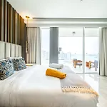 Five Palm Super Luxury Apt With Full Sea Views