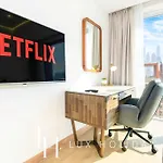 Lux The Jw Marina Suite 2