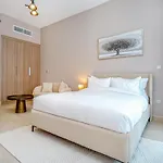 Easygo - Azizi Riviera 17 Studio Redefined