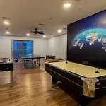 Sky High One Bedroom With Palm And Sea View
