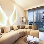 Elite Class 2Br Luxe Burj Khalifa View Big Living Room