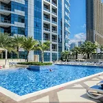 Guestready - Exquisite Getaway With Marina Views