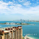 Lux Iconic Views At The Palm Tower Suite 4