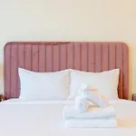 Dubai Modern Apartment L Sleeps 4 L 2 Baths
