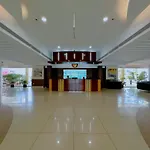 Dreamlike Full Pool & Marina View Apartment Dubai