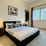 Dubai Marina Canal View 2,5 Bedrooms Apartment