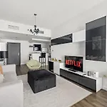 Vayk- Modern 1 Bd Apartment In Marina Near Metro