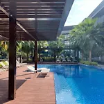 Premium 1Br In Jvc, Belgravia 3