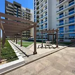 Stunning Studio Apartment In Azizi Star , Jebel Ali By Deluxe Holiday Homes