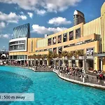 Luxury Escapes - Stylish Studio With A Balcony In 8 Blvd Downtown