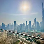 Breathtaking Burj View, Sky High Luxury 2Br Apartment By 2Nd Best Home