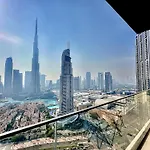 Breathtaking Burj View, Sky High Luxury 2Br Apartment By 2Nd Best Home