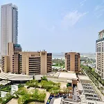 Luxury Escapes - Furnished Studio With Balcony In Royal Oceanic