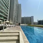 New Reva Hotel Apartment Next Burj Khalifa