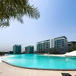 Aesthetic 1Br Chrystal Lagoon