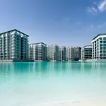 Aesthetic 1Br Chrystal Lagoon