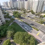 Prestigious 3-Bedroom With Beach Access On Palm Jumeirah!