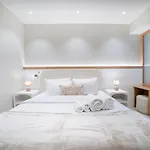 Luxury Downtown 1-Bed With Expansive Terrace