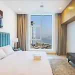 Livbnb Suites - 1Br With Sea View & Beach Access