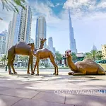 Downtown Gem, Fountain View!