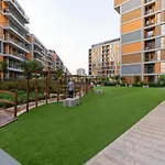 Charming Midtown Studio 9Th Floor With Balcony By Vibel