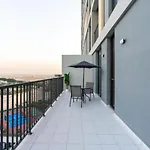 Charming Midtown Studio 9Th Floor With Balcony By Vibel